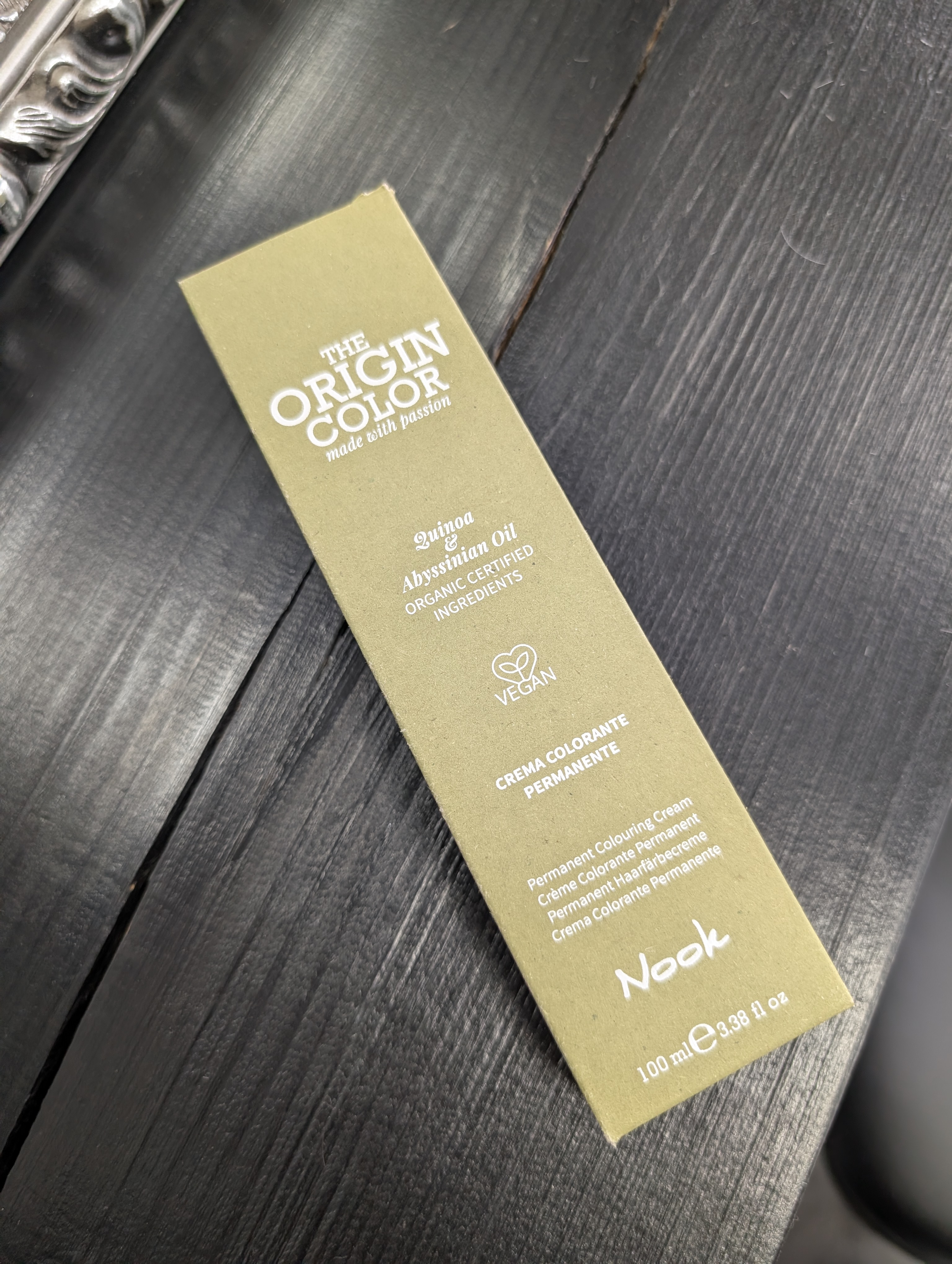 Pflegeprodukte im Salon C. W. Ihr Friseur